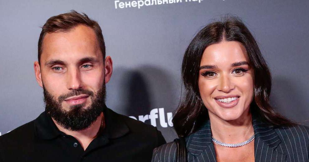 Бородина представила поклонникам своего брата-близнеца Сердюкова.