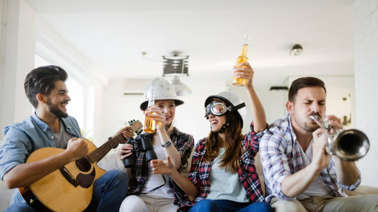 Теория «150 человек»: что это такое и почему важно применять эту практику перед наступлением Нового года.