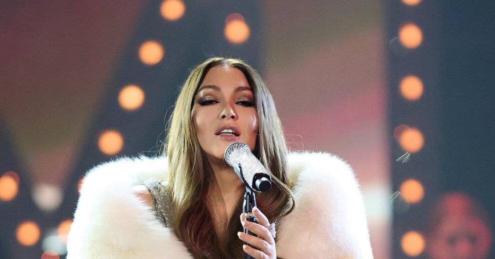 Ирине Дубцовой в Кремле присудили медаль за достижения в области искусства.