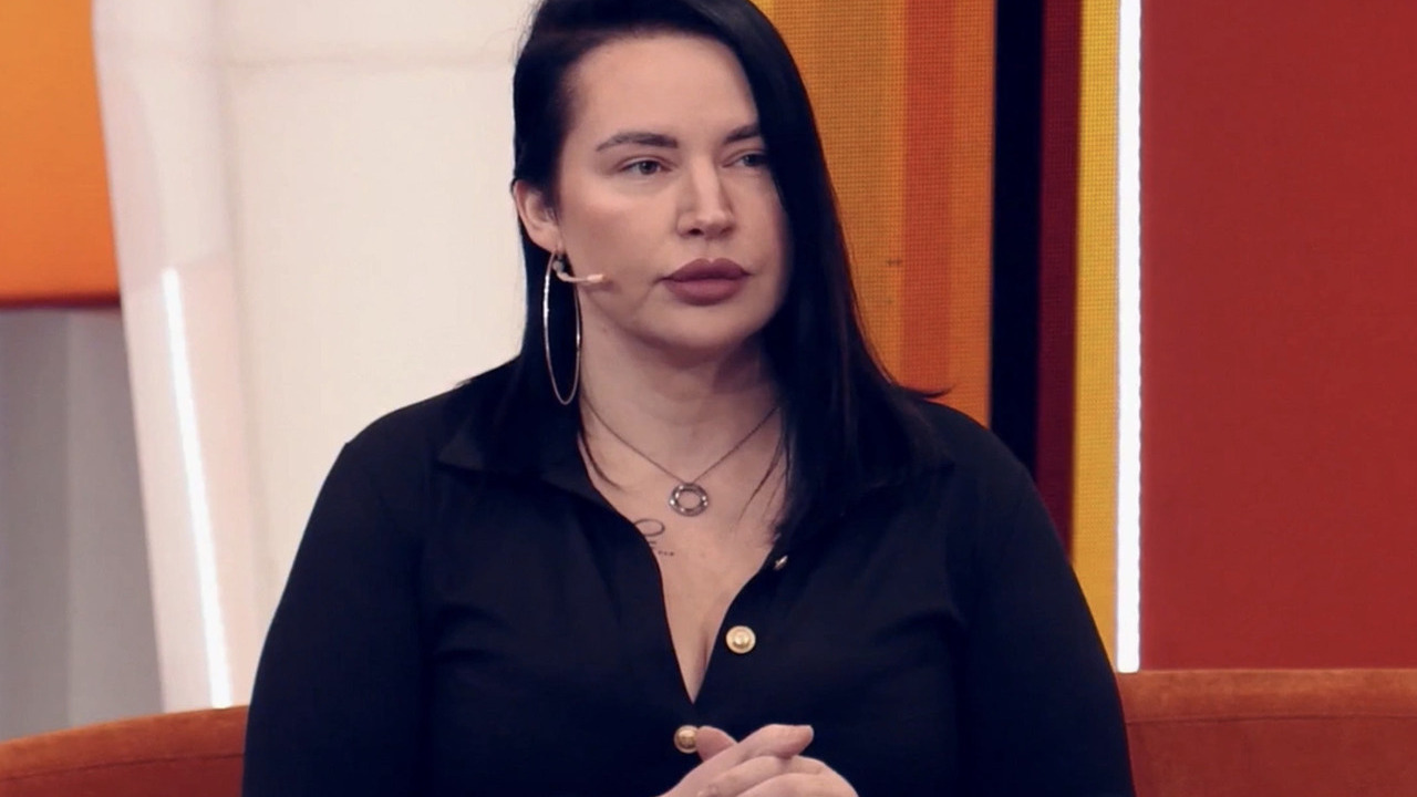 Саша Черно из «Дома-2» высказалась после угрозы забрать её сына.