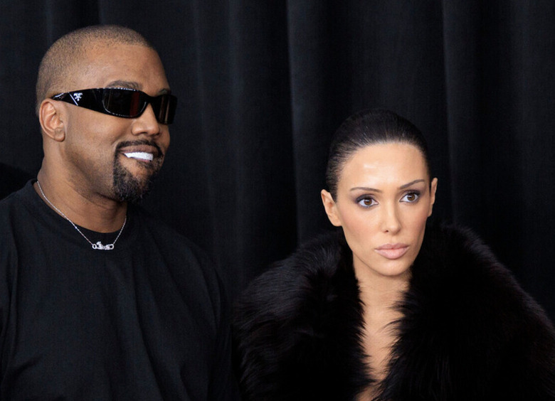 Канье Уэст, набравший вес, появился на публике с жённой Бьянкой в лёгком наряде.