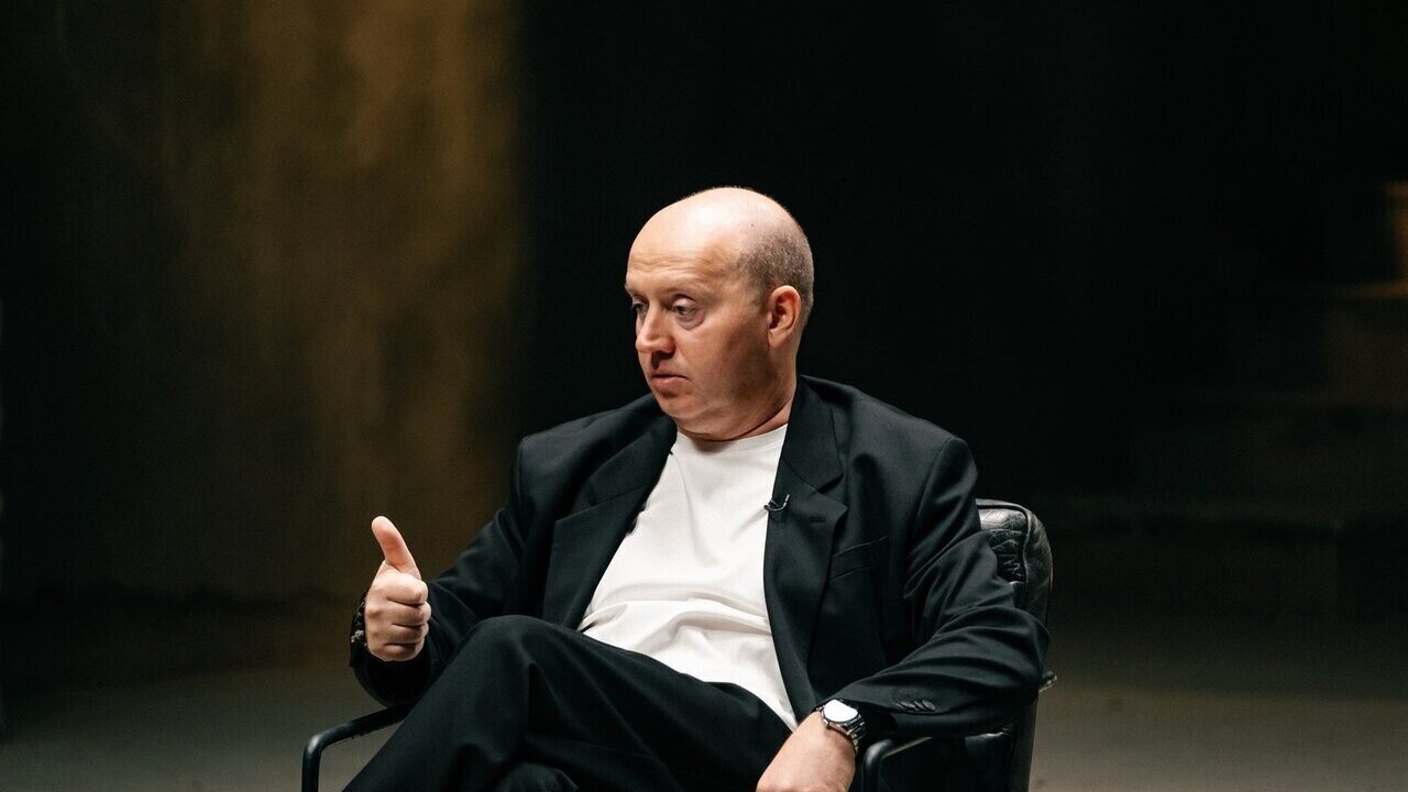 Сергей Бурунов поделился, почему больше не стесняется обращаться к психологу.