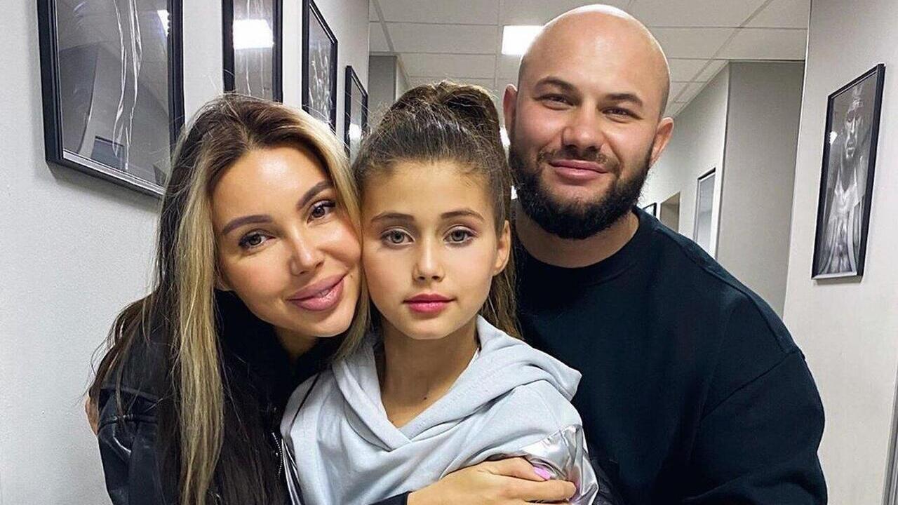 Джиган обсудил с первым парнем 14-летней Ариелы: важный разговор на рыбалке.