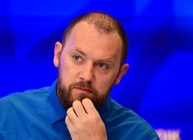 Звезда «Майора» Денис Шведов обновил имидж: пересадка волос!