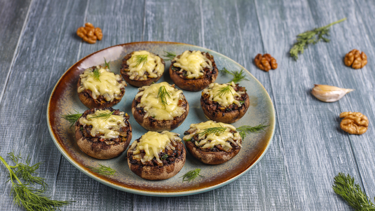 7 удивительных начинок для шампиньонов, которые не оставят равнодушными