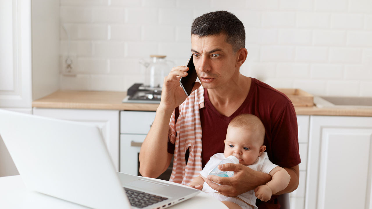 Мужчина на родительском отпуске: современный герой