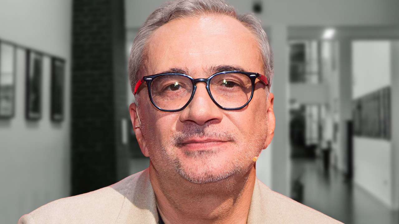 Константин Меладзе заметили в испанском магазине с новой возлюбленной!