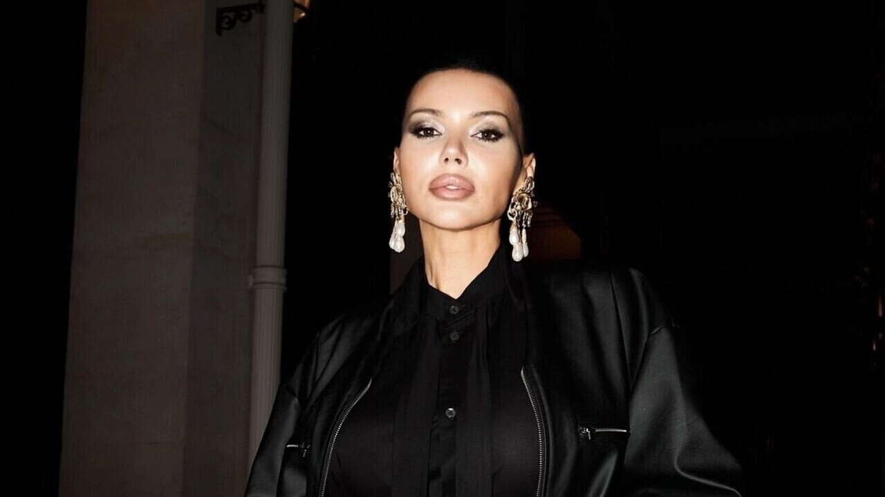 Оксана Самойлова шокирует Париж: трусы под шубой и майка с «сосками»!