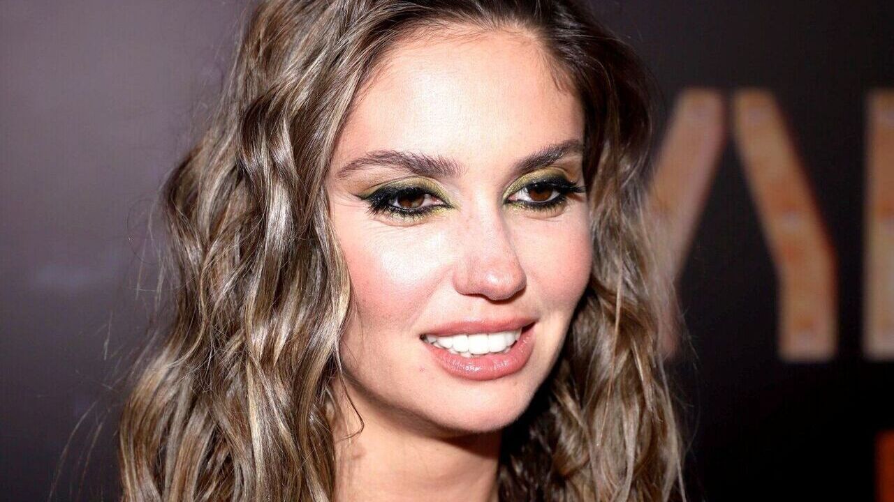 Агата Муцениеце снова в форме после родов! Фанаты в восторге!